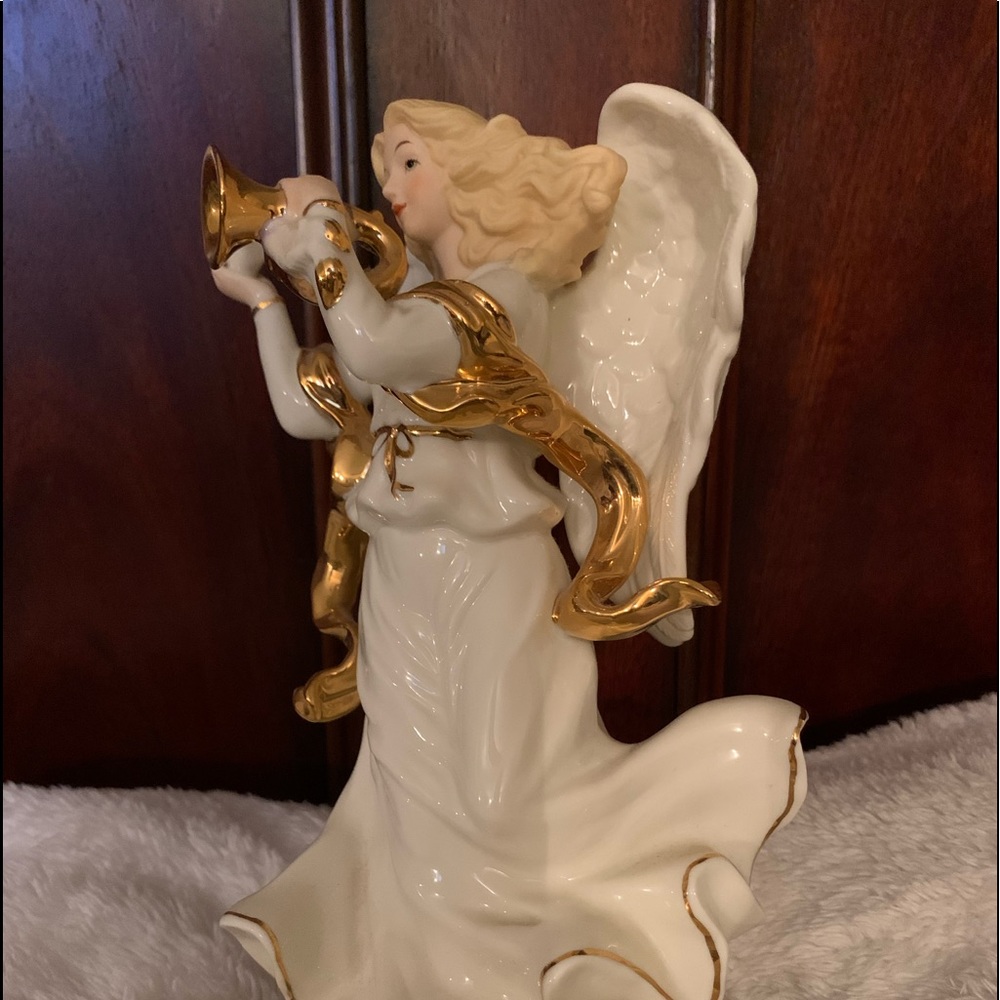 Angel music box